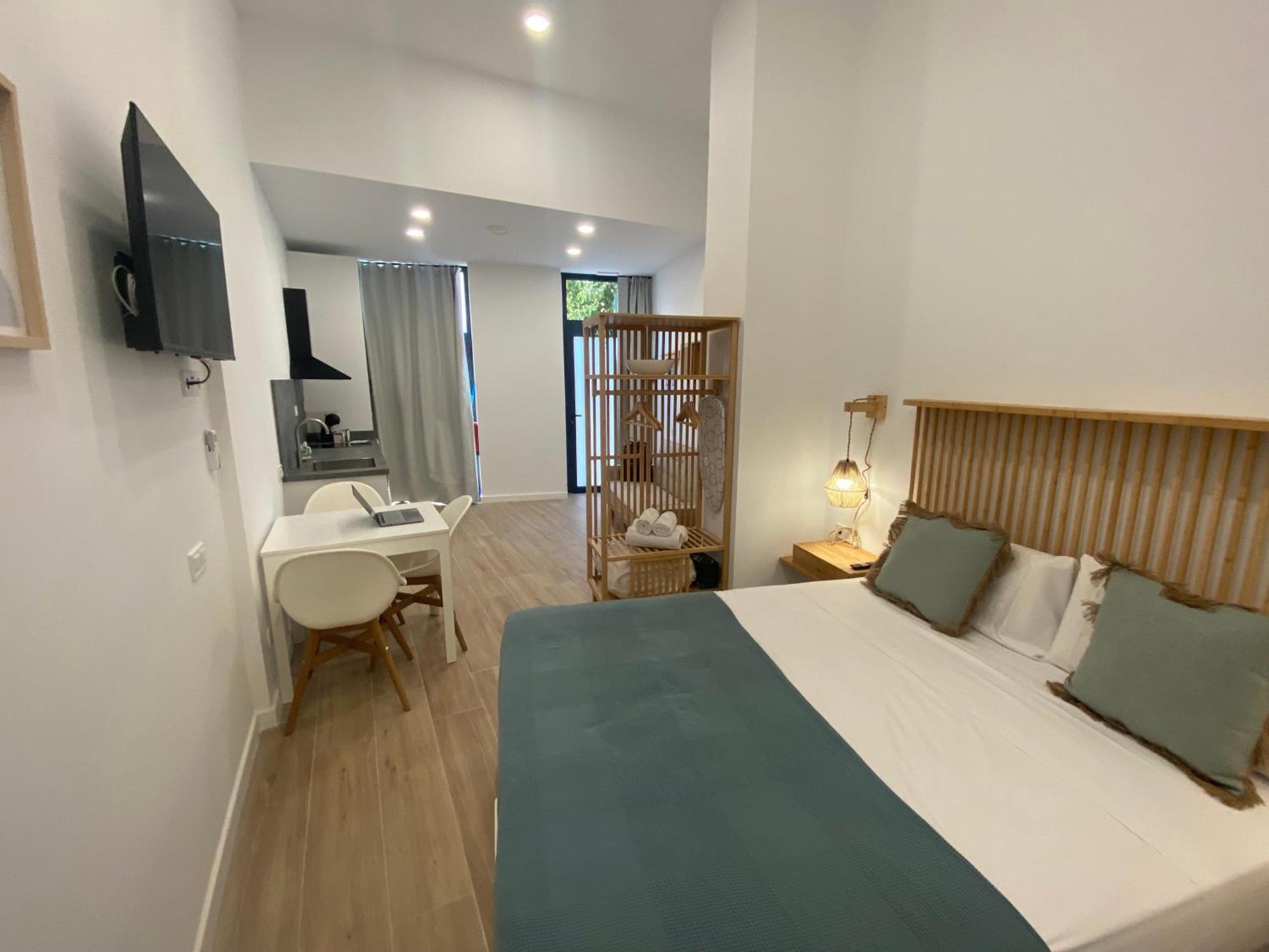 Апартаменты Travel Habitat Cabanyal Lofts Валенсия Экстерьер фото