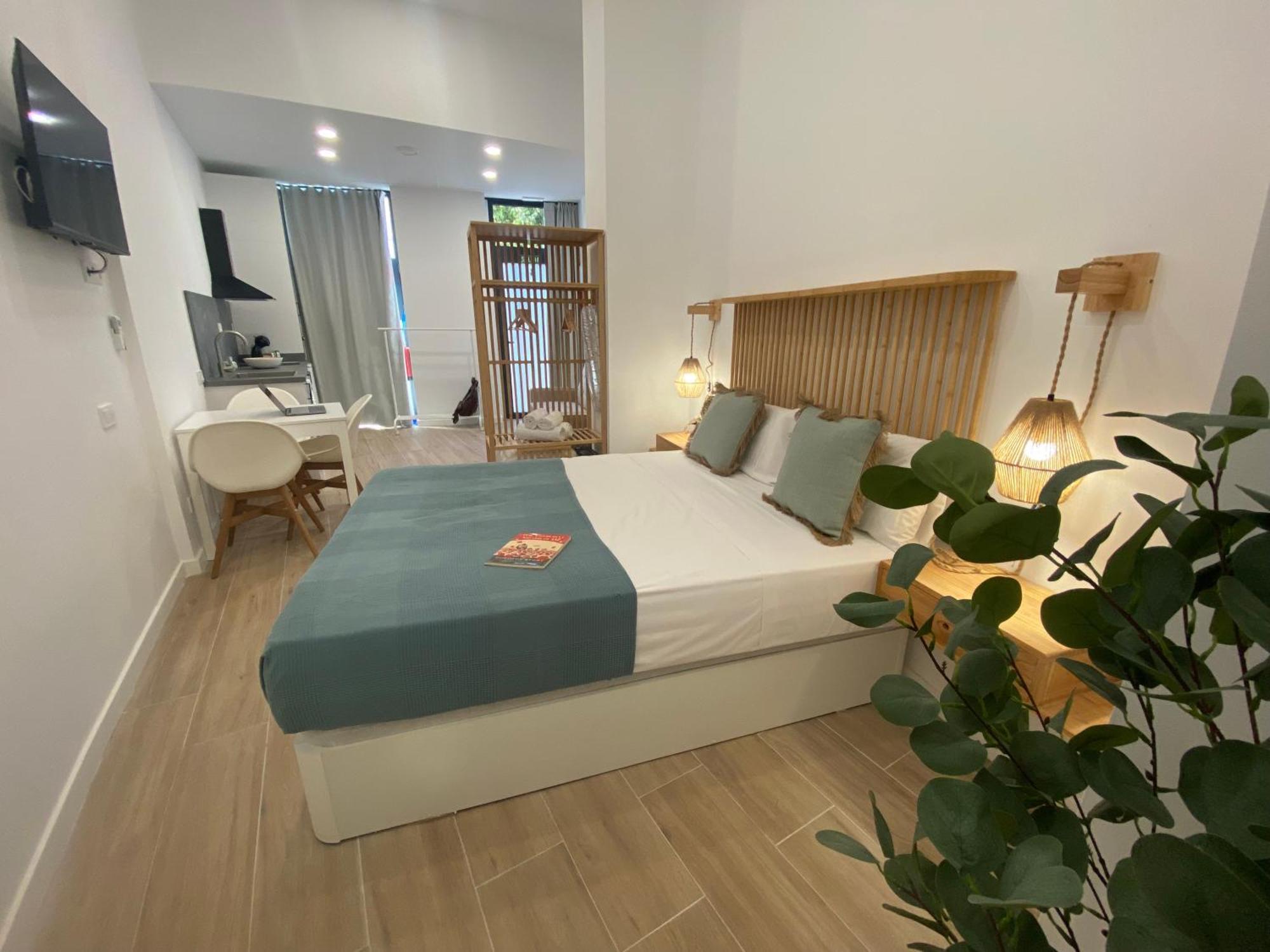 Апартаменты Travel Habitat Cabanyal Lofts Валенсия Экстерьер фото
