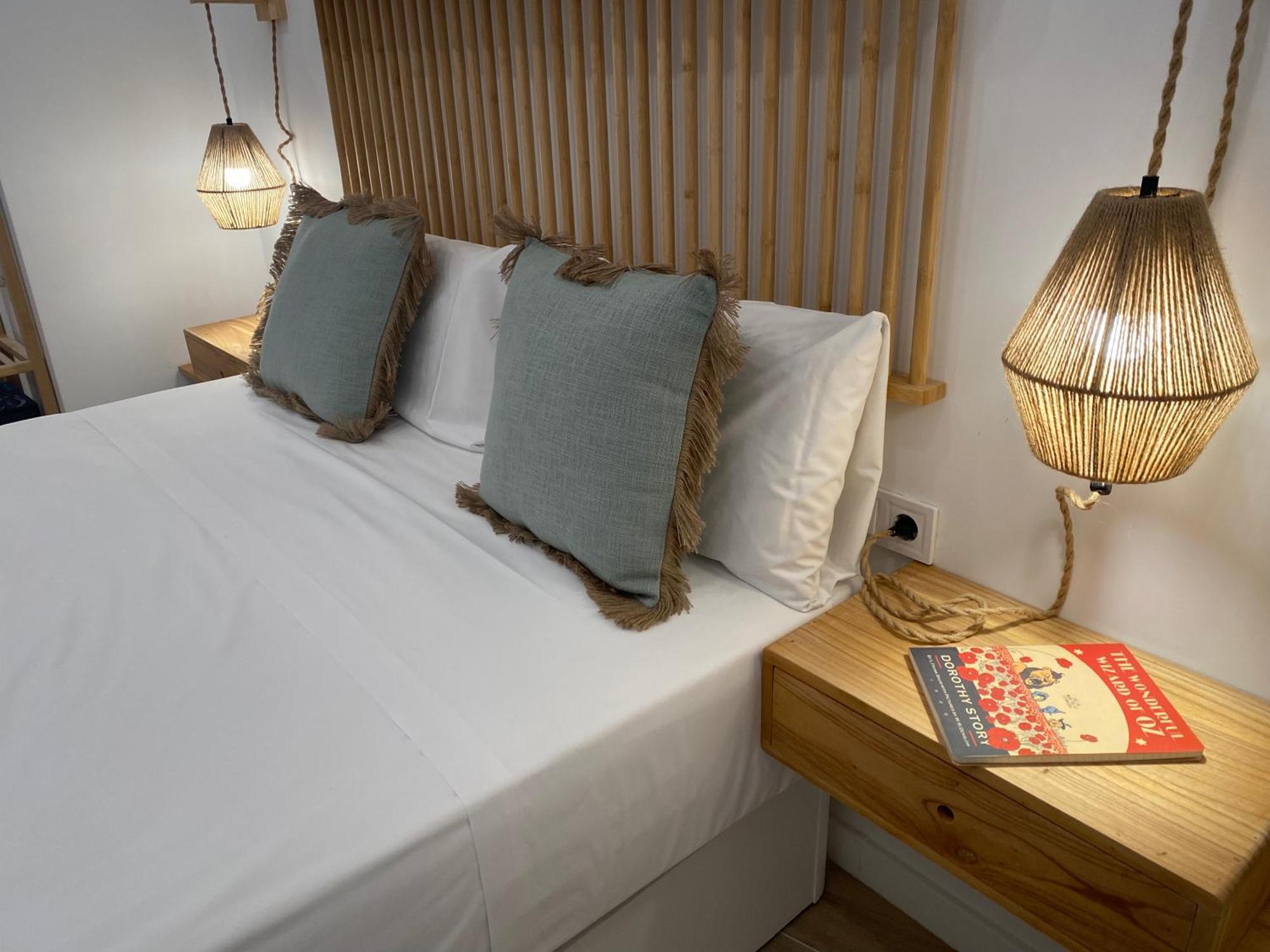 Апартаменты Travel Habitat Cabanyal Lofts Валенсия Экстерьер фото